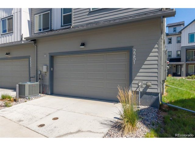 2251 W 166th Ln, Broomfield, CO 80023