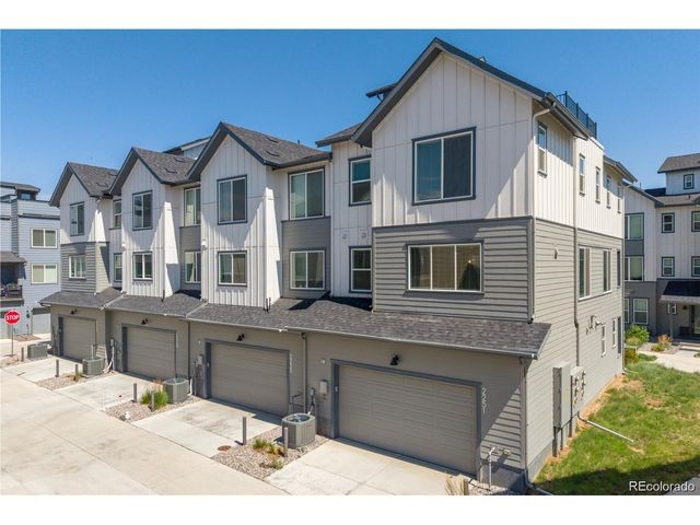 2251 W 166th Ln, Broomfield, CO 80023