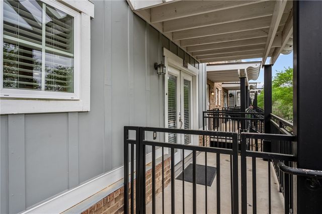 1725 Harvey Mitchell Parkway S 622, College Station, TX 77840