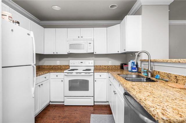 1725 Harvey Mitchell Parkway S 622, College Station, TX 77840