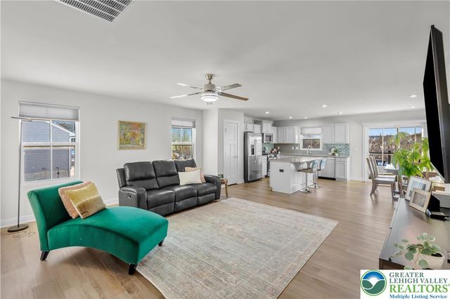 4211 Mimosa Lane, Whitehall Twp, PA 18052