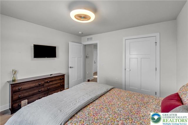 4211 Mimosa Lane, Whitehall Twp, PA 18052