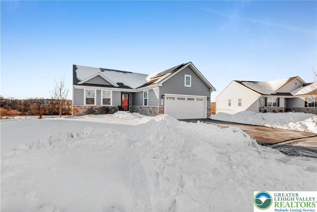 4211 Mimosa Lane, Whitehall Twp, PA 18052