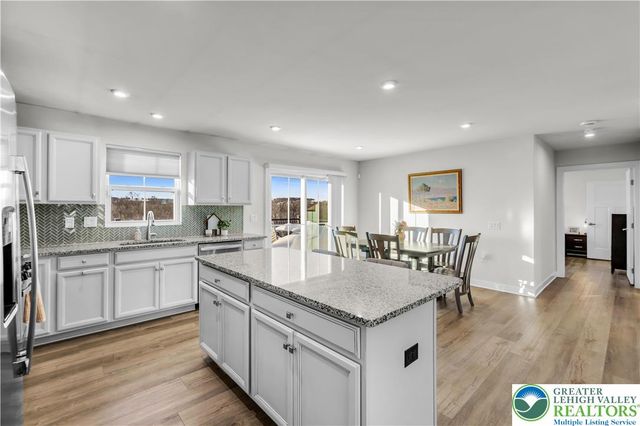 4211 Mimosa Lane, Whitehall Twp, PA 18052