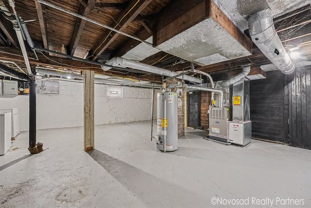 725 Crescent Street, Grand Rapids, MI 49503