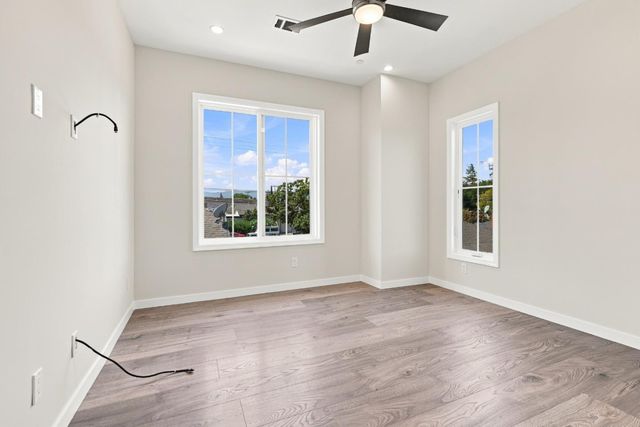 2973 Fair Oaks Avenue, Redwood City, CA 94063