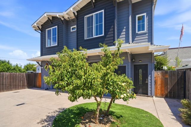 2973 Fair Oaks Avenue, Redwood City, CA 94063