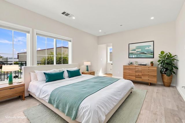 2973 Fair Oaks Avenue, Redwood City, CA 94063