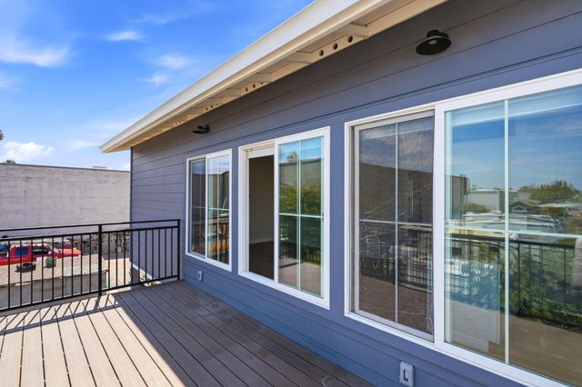 2973 Fair Oaks Avenue, Redwood City, CA 94063