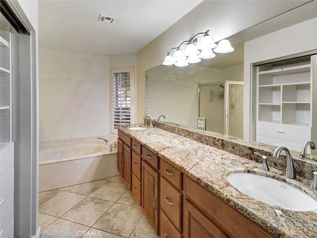 76871 Castle Court, Palm Desert, CA 92211