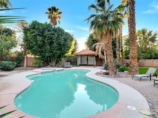 76871 Castle Court, Palm Desert, CA 92211