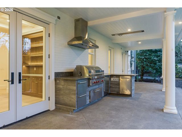 1415 S MILITARY Rd, Portland, OR 97219