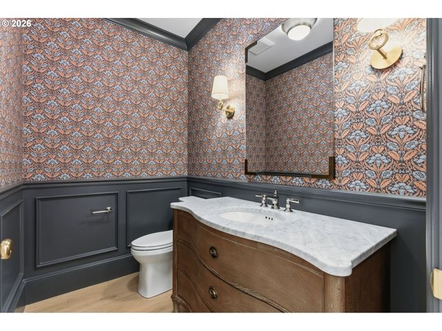 1415 S MILITARY Rd, Portland, OR 97219