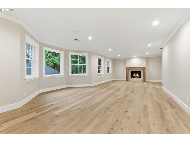 1415 S MILITARY Rd, Portland, OR 97219