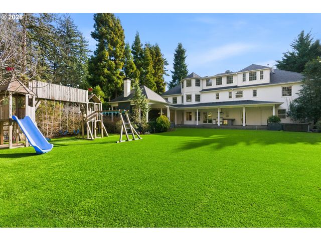 1415 S MILITARY Rd, Portland, OR 97219