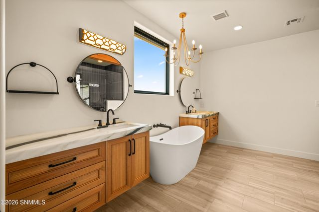 3291 Colina Court, Las Cruces, NM 88012