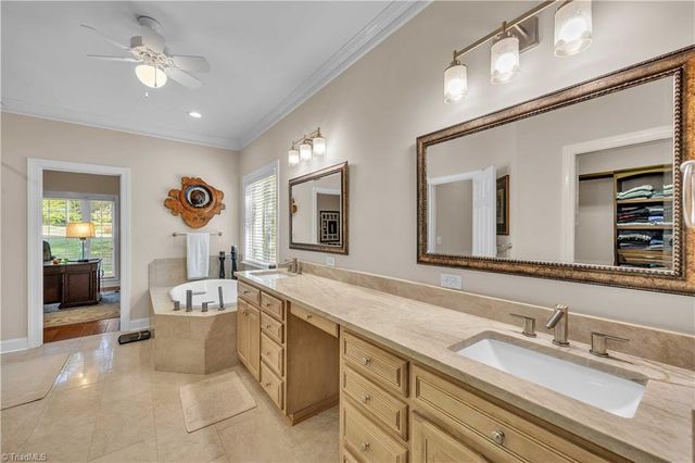 322 W Glenview Drive, Salisbury, NC 28147