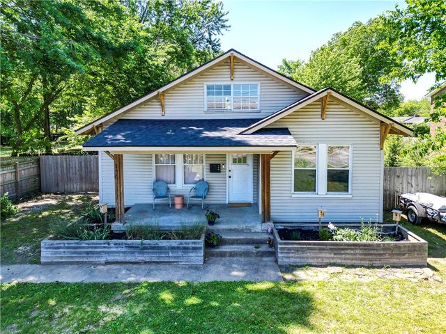 130 Pleasant Street, Springdale, AR 72764