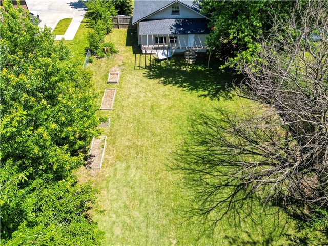 130 Pleasant Street, Springdale, AR 72764
