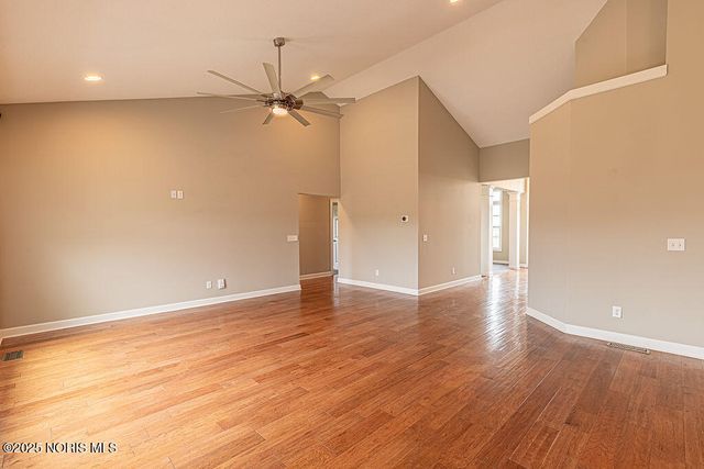 25231 John F Mccarthy Way, Perrysburg, OH 43551