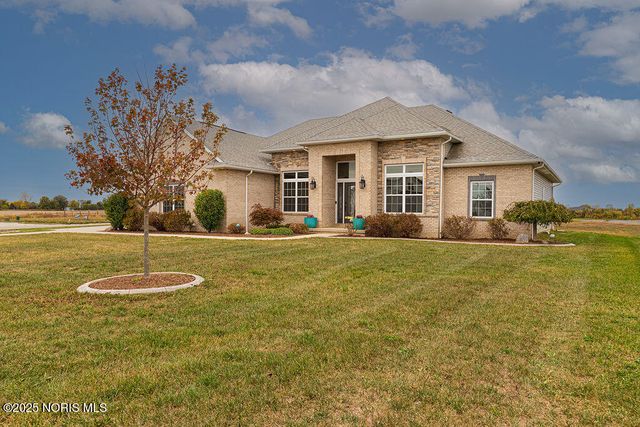 25231 John F Mccarthy Way, Perrysburg, OH 43551