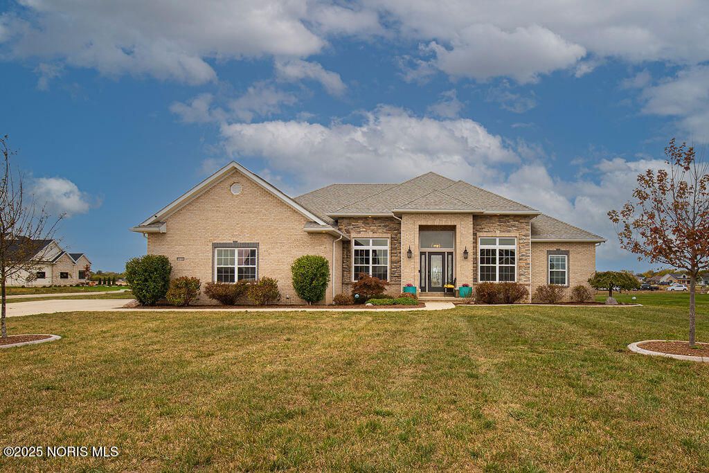 25231 John F Mccarthy Way, Perrysburg, OH 43551