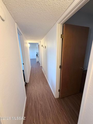 6640 W Drexel Road, Tucson, AZ 85757