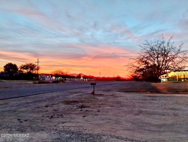 6640 W Drexel Road, Tucson, AZ 85757