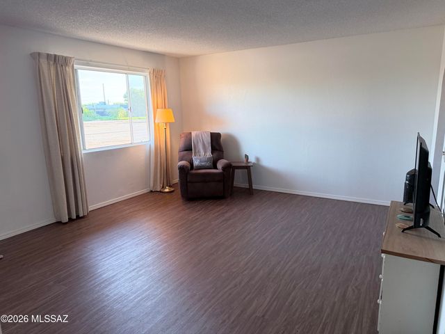 6640 W Drexel Road, Tucson, AZ 85757