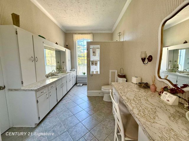 4490 Brockway Road, Saginaw Twp, MI 48638