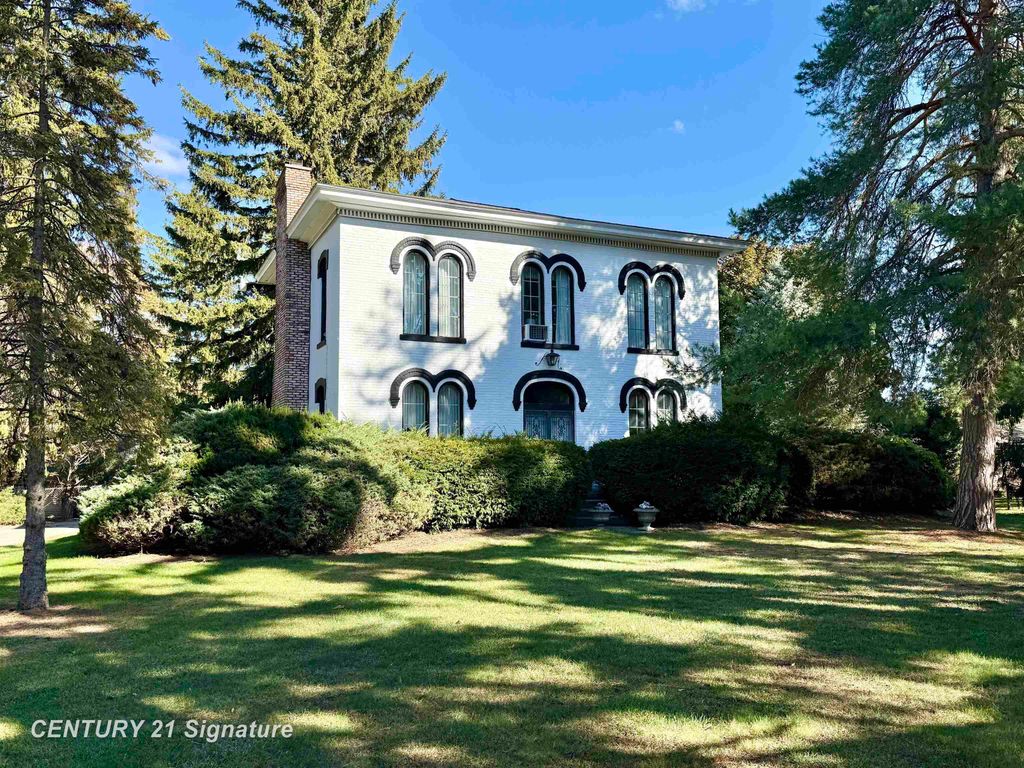 4490 Brockway Road, Saginaw Twp, MI 48638