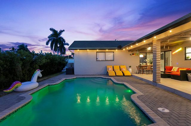 231 SE 8th Street, Dania Beach, FL 33004