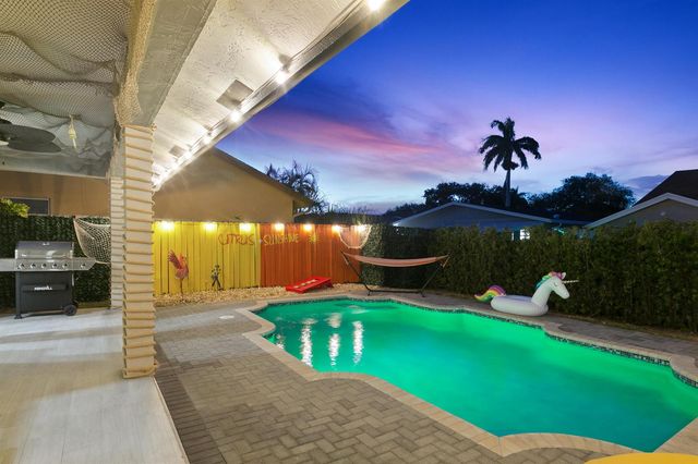 231 SE 8th Street, Dania Beach, FL 33004