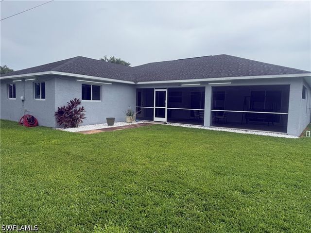 3302 SE 11th AVE, Cape Coral, FL 33904