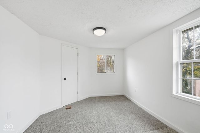 512 N 16th Street, New Castle, IN 47362