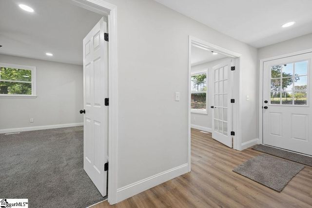 218 Ridgecrest Way, Williamston, SC 29697