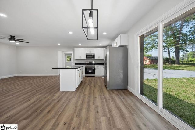 218 Ridgecrest Way, Williamston, SC 29697