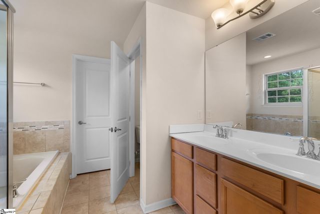 205 Lily Court, Easley, SC 29642