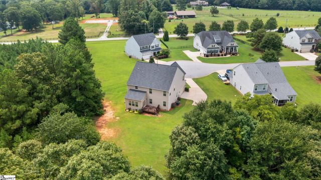 205 Lily Court, Easley, SC 29642