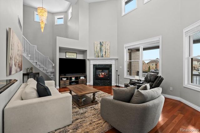 10511 Stoney Point Drive, South Lyon, MI 48178