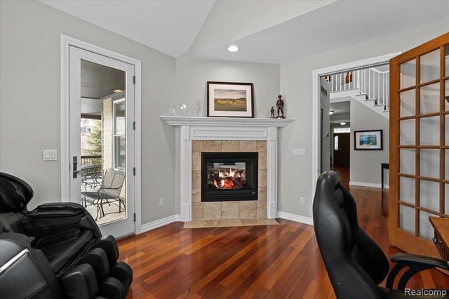 10511 Stoney Point Drive, South Lyon, MI 48178