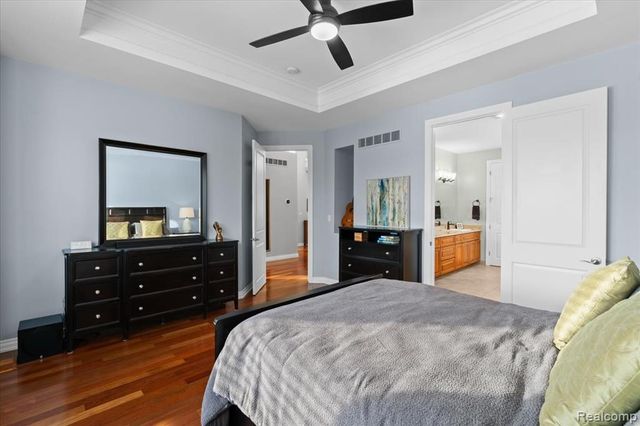 10511 Stoney Point Drive, South Lyon, MI 48178