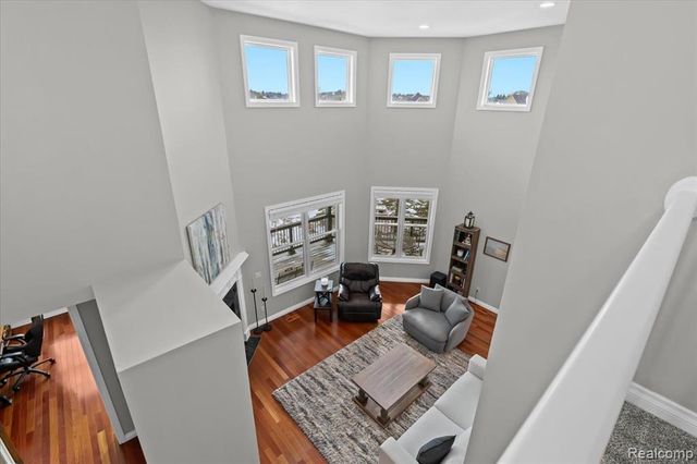 10511 Stoney Point Drive, South Lyon, MI 48178