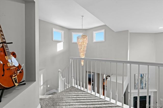 10511 Stoney Point Drive, South Lyon, MI 48178