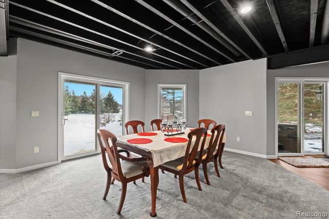 10511 Stoney Point Drive, South Lyon, MI 48178