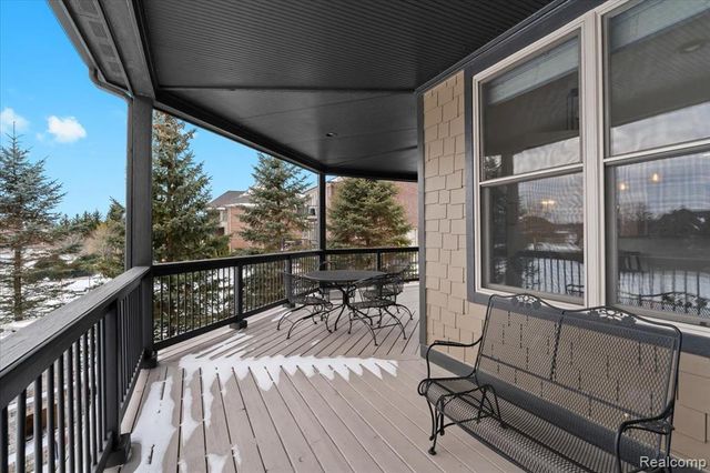 10511 Stoney Point Drive, South Lyon, MI 48178