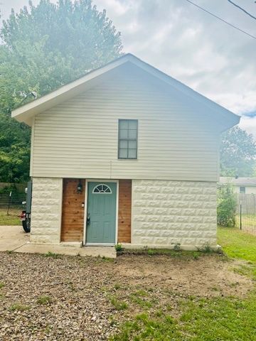 502 N Cleveland Avenue, Russellville, AR 72801