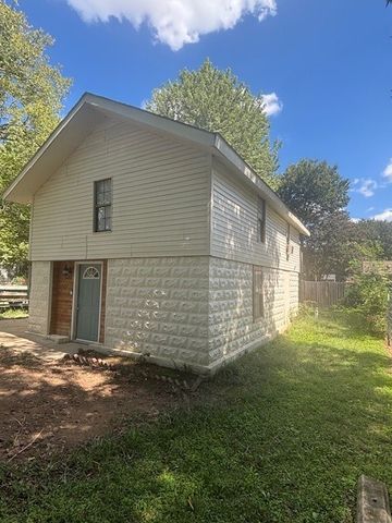 502 N Cleveland Avenue, Russellville, AR 72801