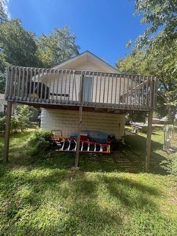 502 N Cleveland Avenue, Russellville, AR 72801