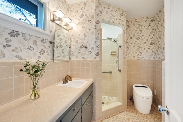 6911 BROOKSIDE CV, Germantown, TN 38138